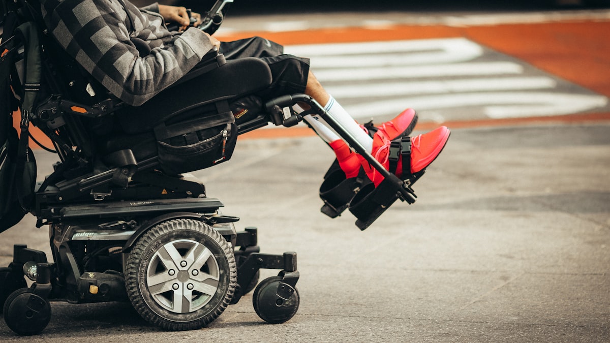 Maximising Independence: A Practical Wheelchair User Guide